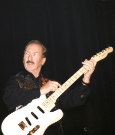 'on the lead guitar...' - James Burton live on stage in Dordrecht